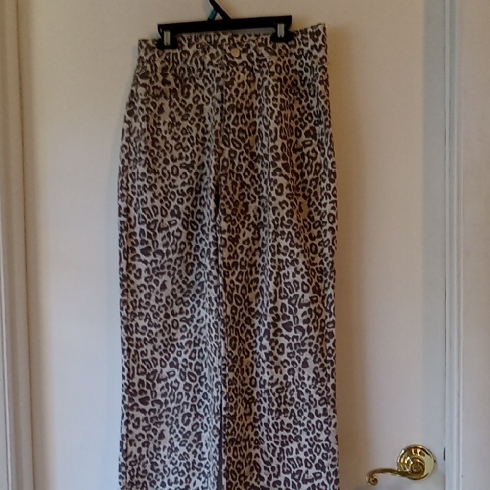 Cheetah Print Wide-Leg Jeans